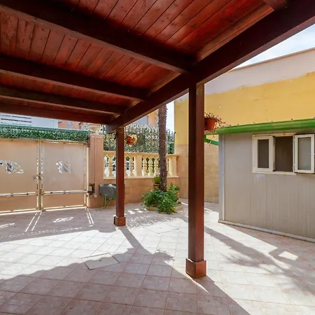 2 Bedroom Amazing In Campo Di Mare