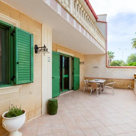 2 Bedroom Amazing In Campo Di Mare Torre San Gennaro